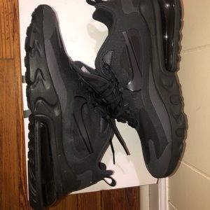 Nike AirMax 270 React